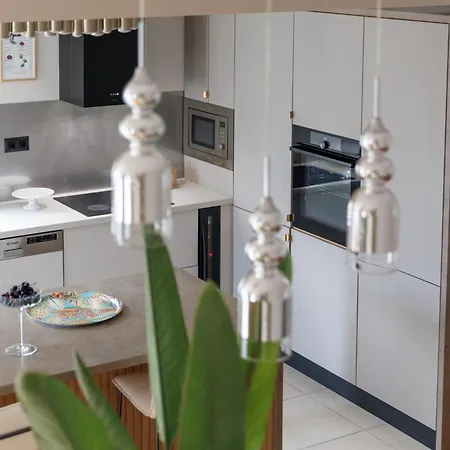 Botanica - Elegant Family House With Beautiful Pool And Garden Near The Sea Villa Kastela