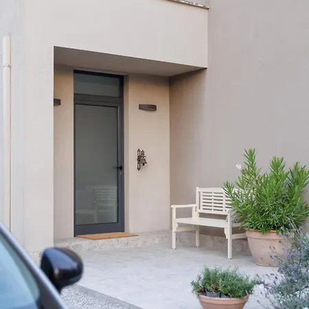 Botanica - Elegant Family House With Beautiful Pool And Garden Near The Sea Villa *