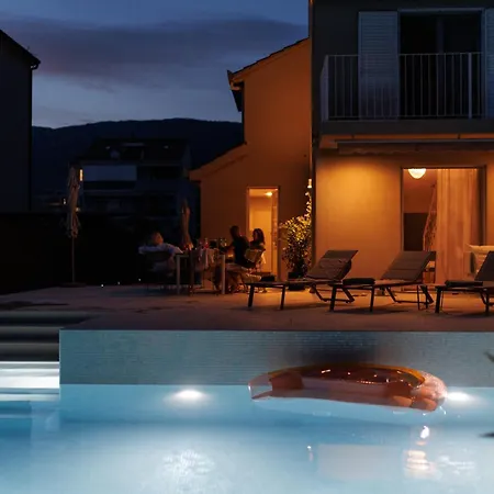 Botanica - Elegant Family House With Beautiful Pool And Garden Near The Sea Villa Kastela