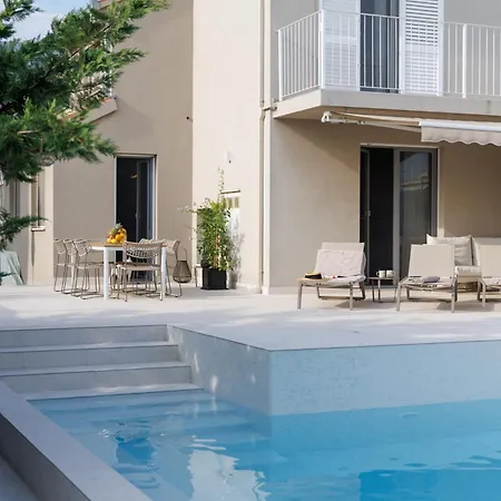 Botanica - Elegant Family House With Beautiful Pool And Garden Near The Sea Villa *